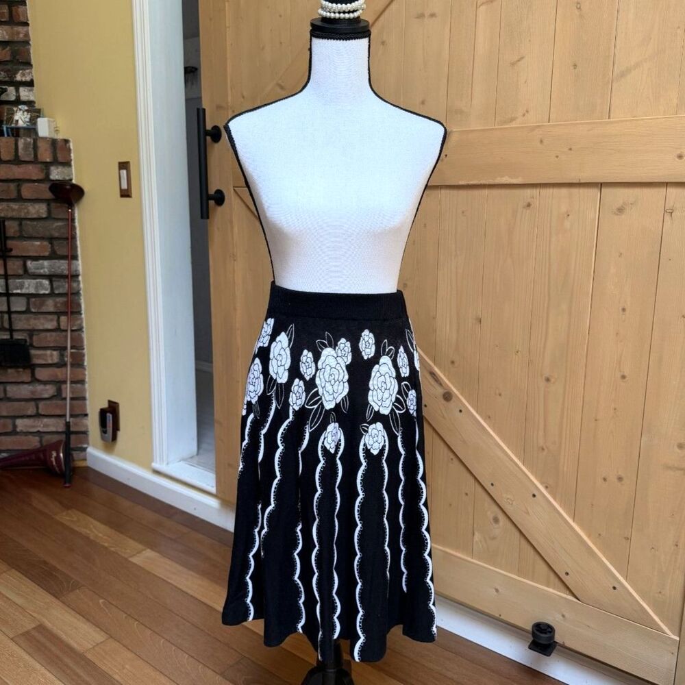 Anne Fontaine Nyoko Skirt Womens 36 Black White Floral Knit A-Line Midi Designer